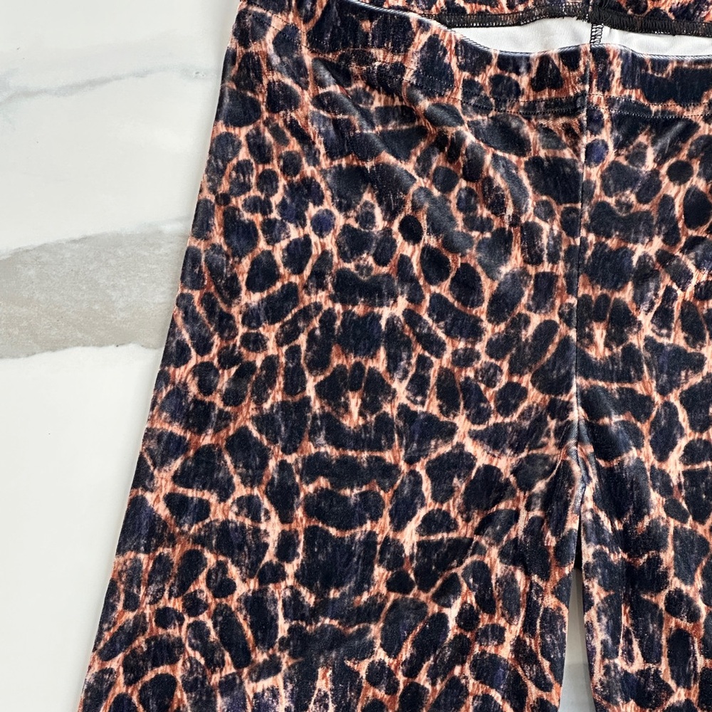 NWOT Unisex Spirit Hoods festival pants